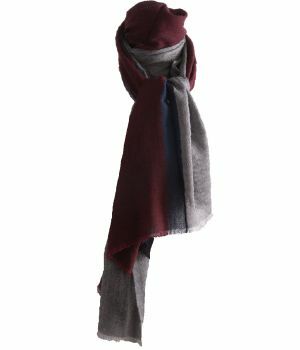 Bordeauxrode sjaal met strepen