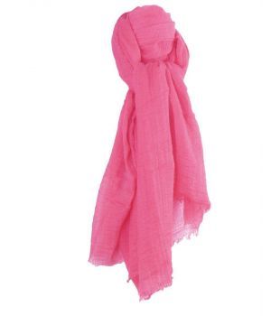 Luchtige roze sjaal met rondom rafel franjes